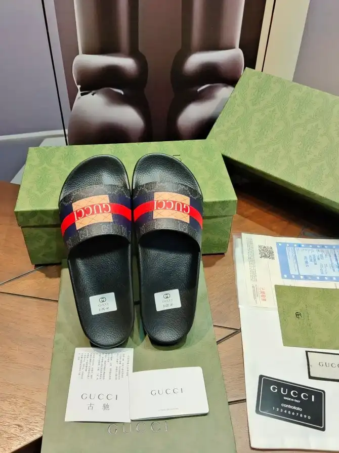 hype Gucci Slippers