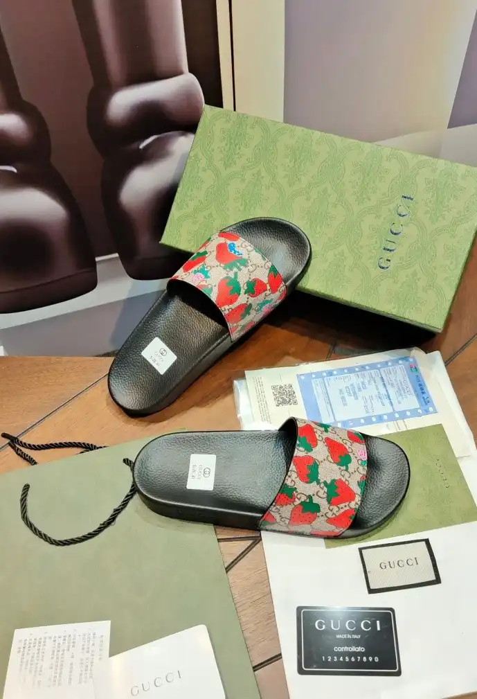 hype Gucci Slippers