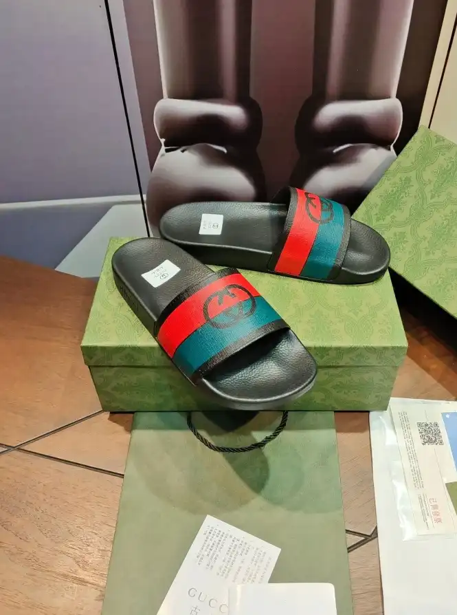 hype Gucci Slippers