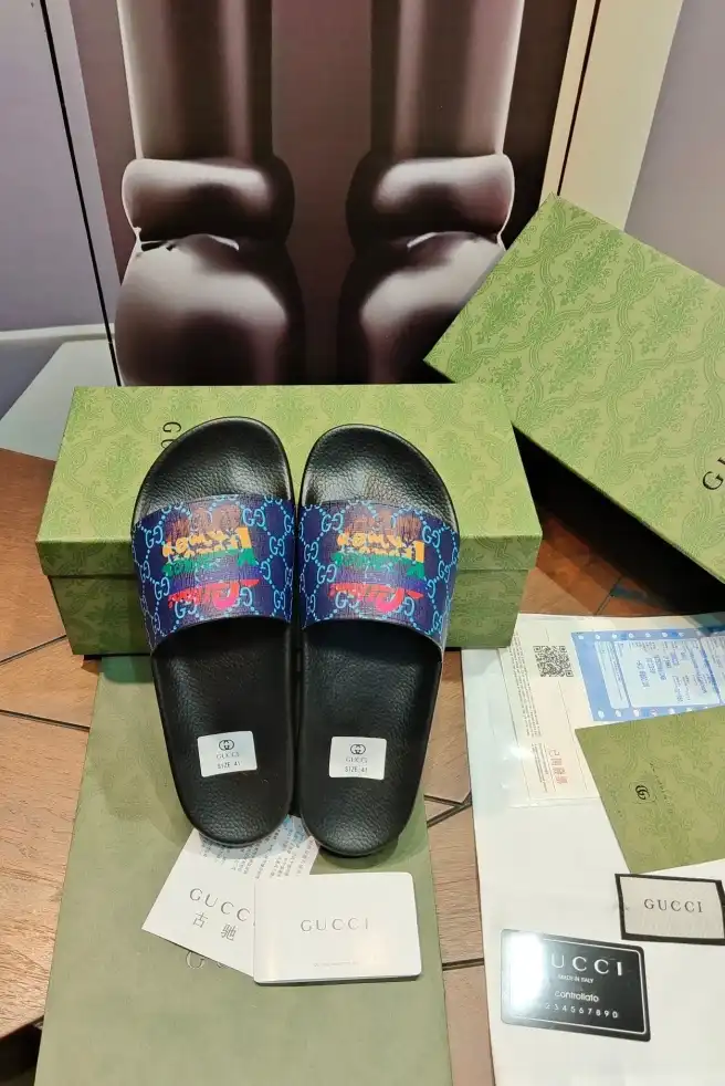 hype Gucci Slippers