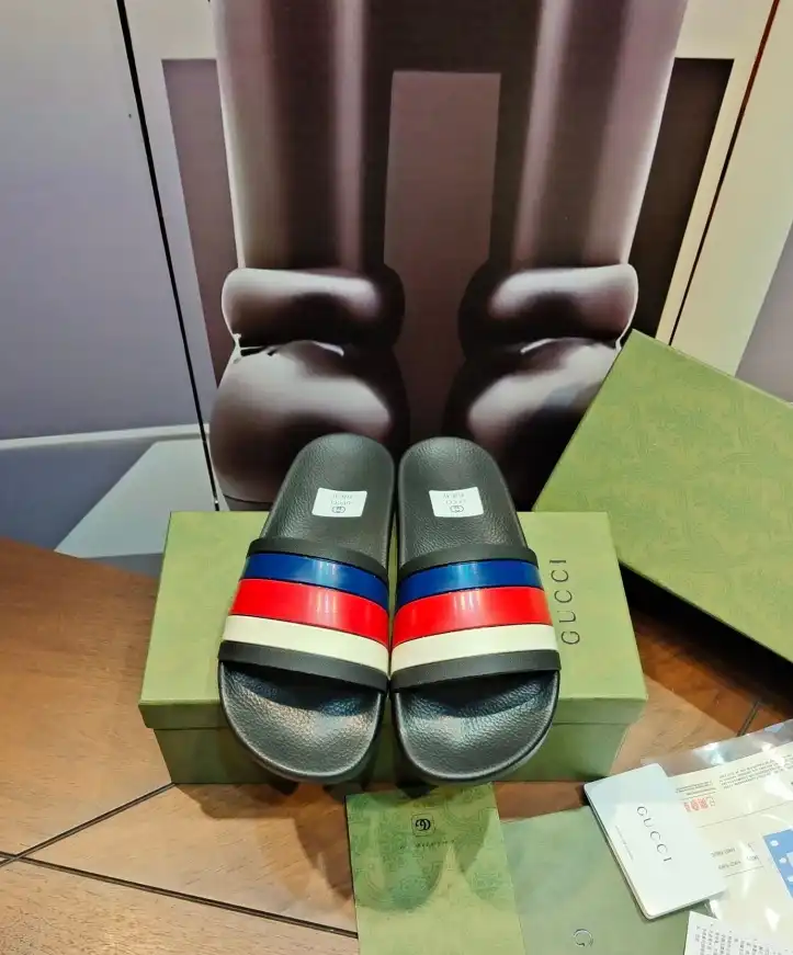 hype Gucci Slippers