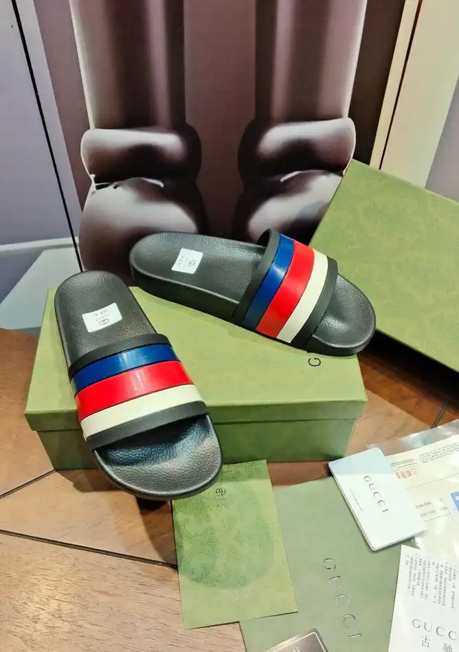 hype Gucci Slippers