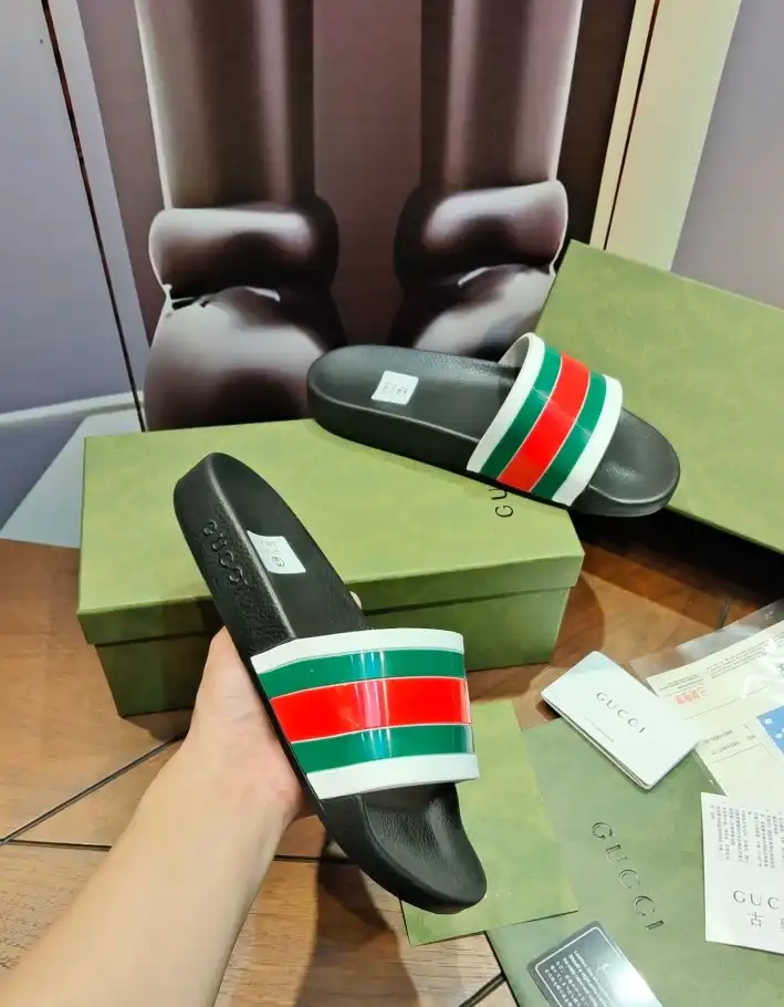 hype Gucci Slippers