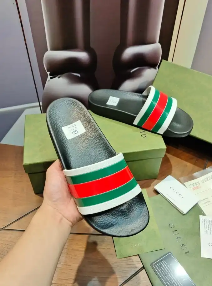 hype Gucci Slippers