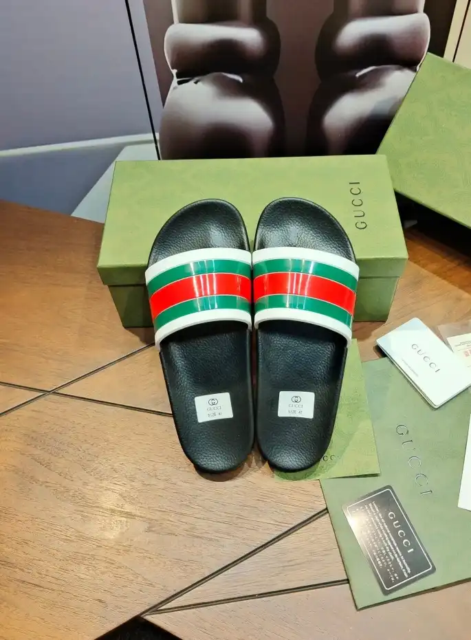 hype Gucci Slippers