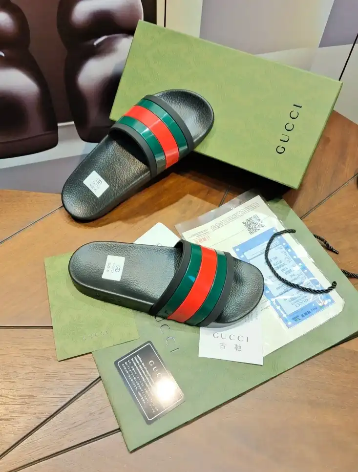 hype Gucci Slippers