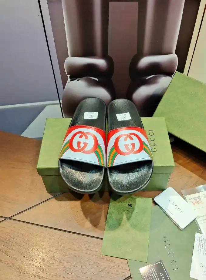 hype Gucci Slippers