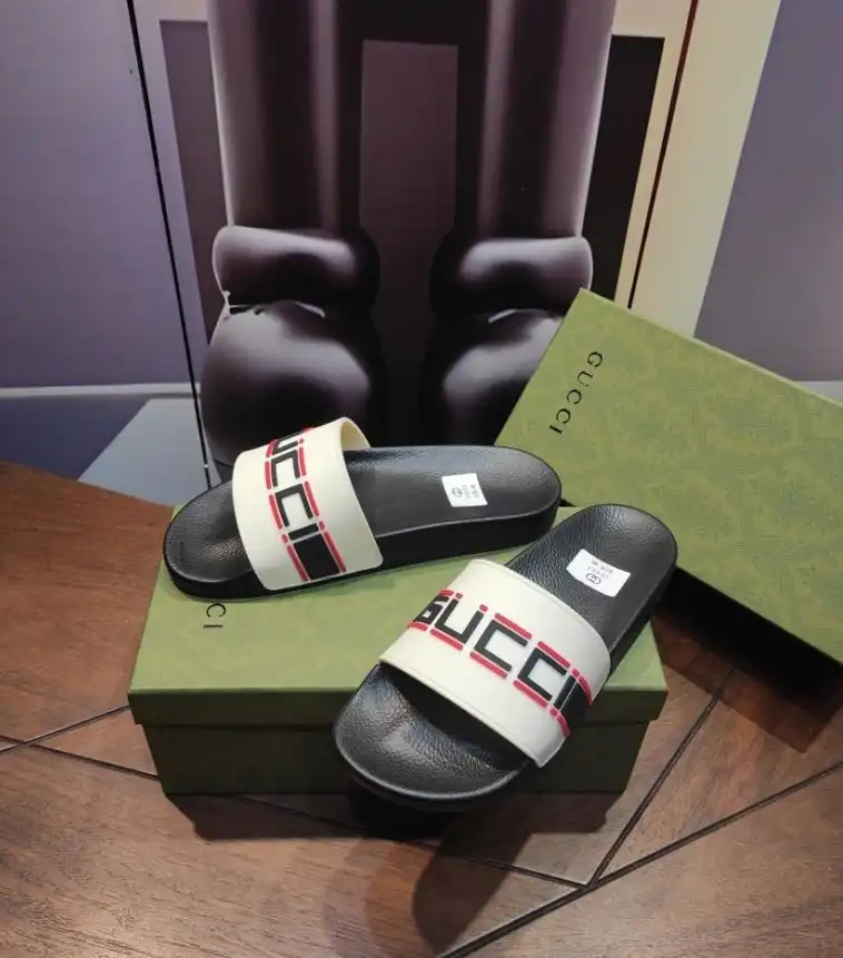 hype Gucci Slippers