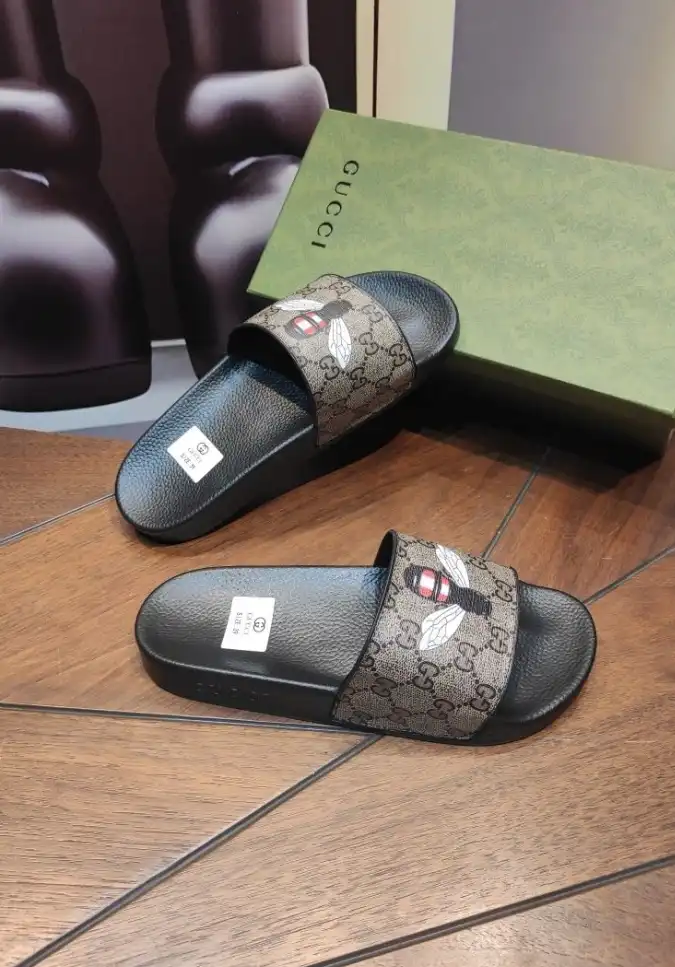 hype Gucci Slippers