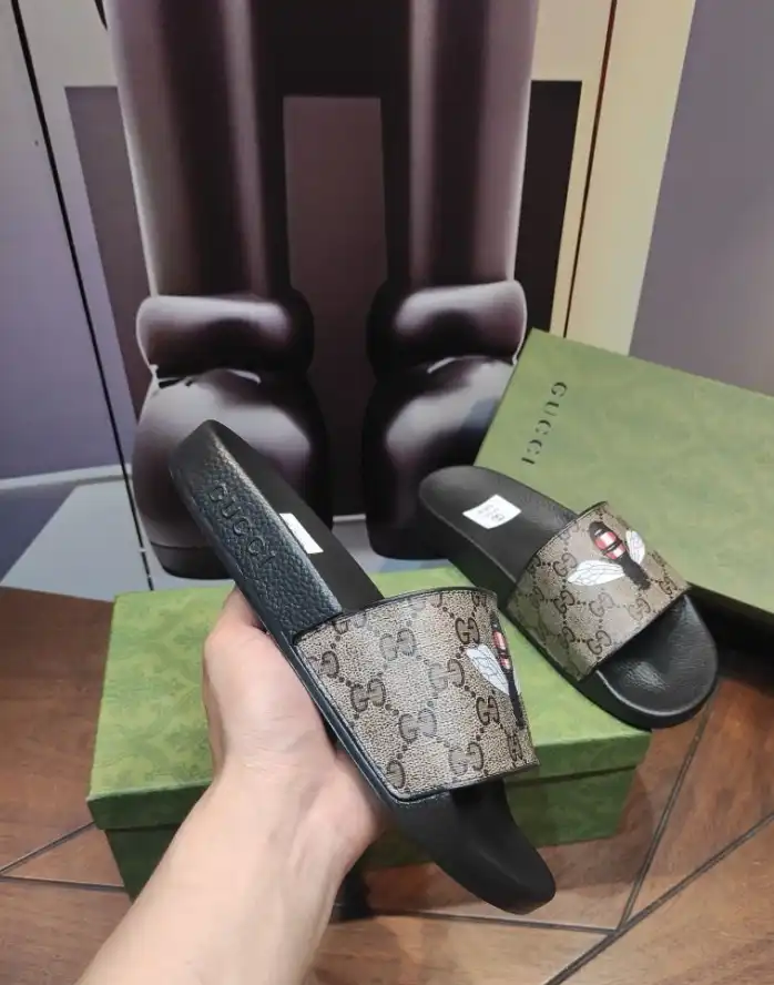 hype Gucci Slippers