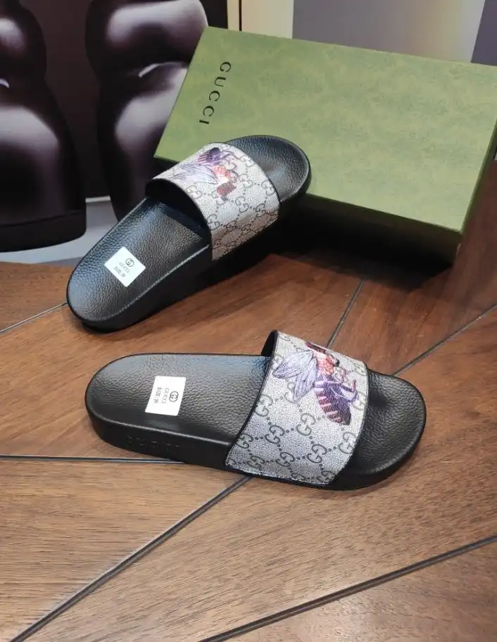 hype Gucci Slippers