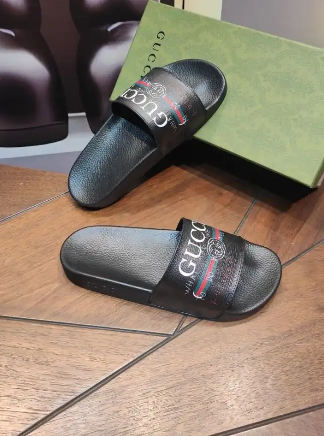 hype Gucci Slippers