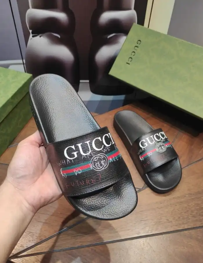 hype Gucci Slippers