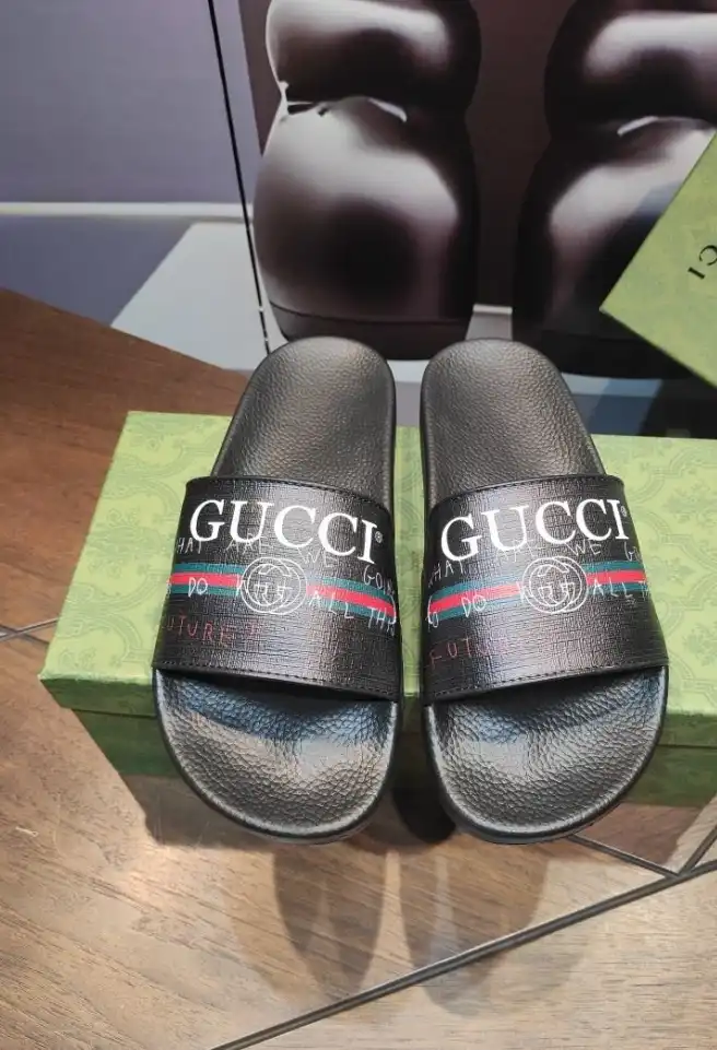 hype Gucci Slippers