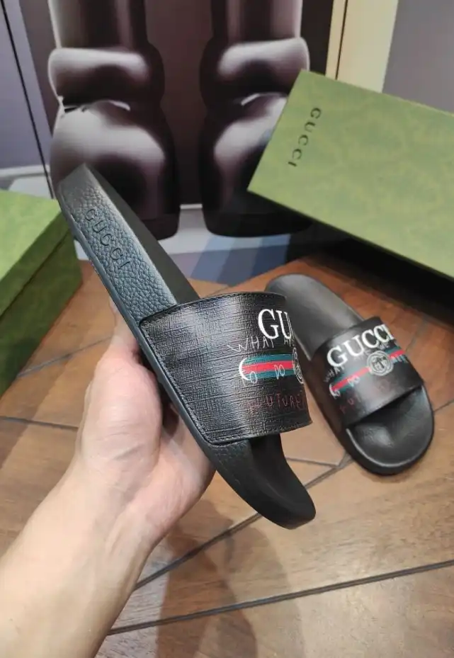 hype Gucci Slippers