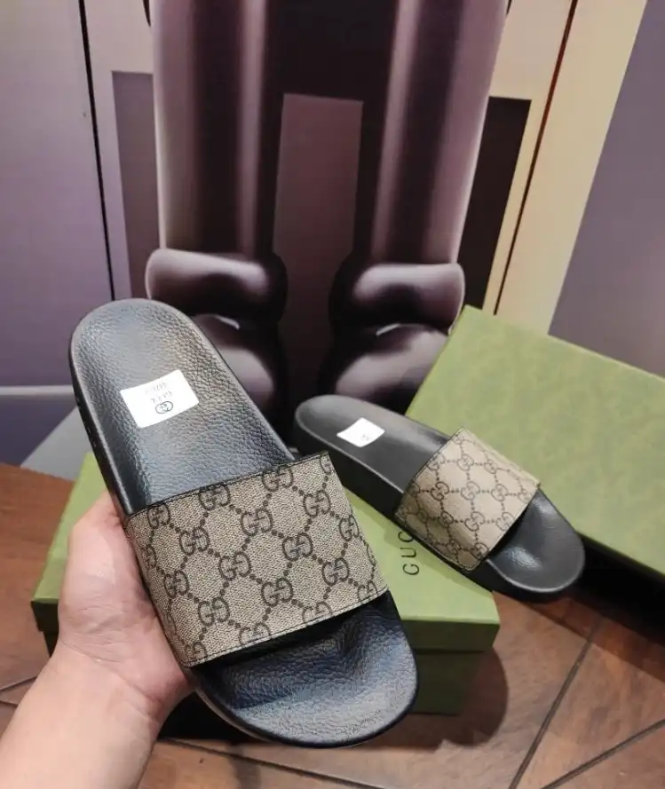 hype Gucci Slippers