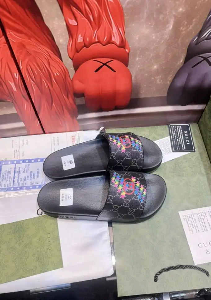 hype Gucci Slippers