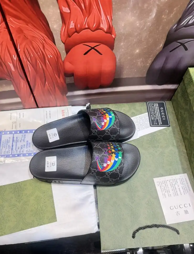 hype Gucci Slippers