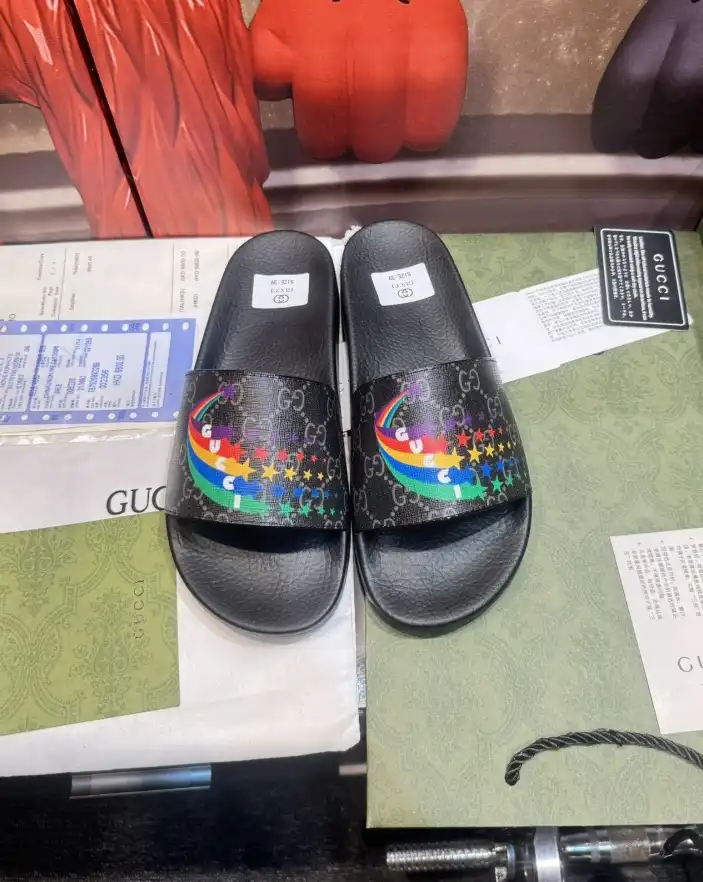 hype Gucci Slippers