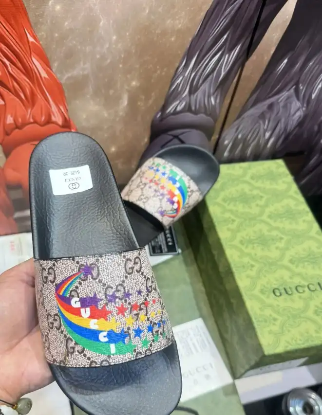 hype Gucci Slippers