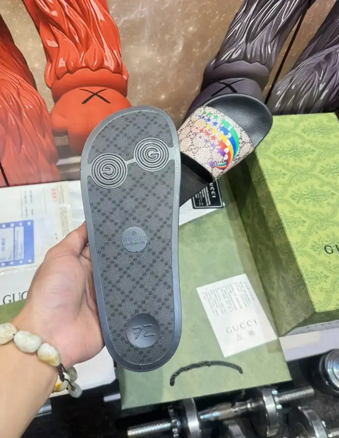 hype Gucci Slippers