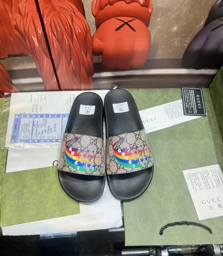 hype Gucci Slippers