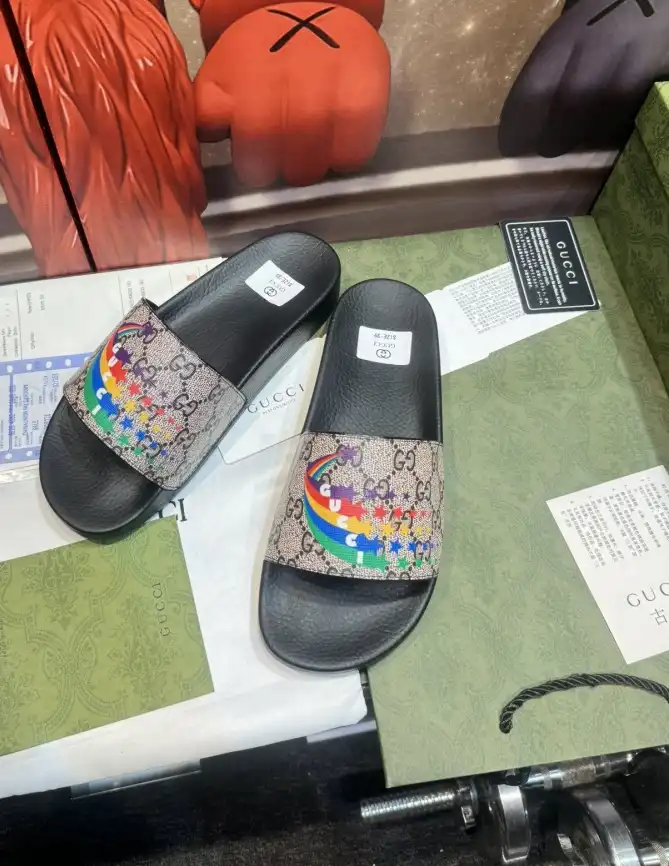 hype Gucci Slippers