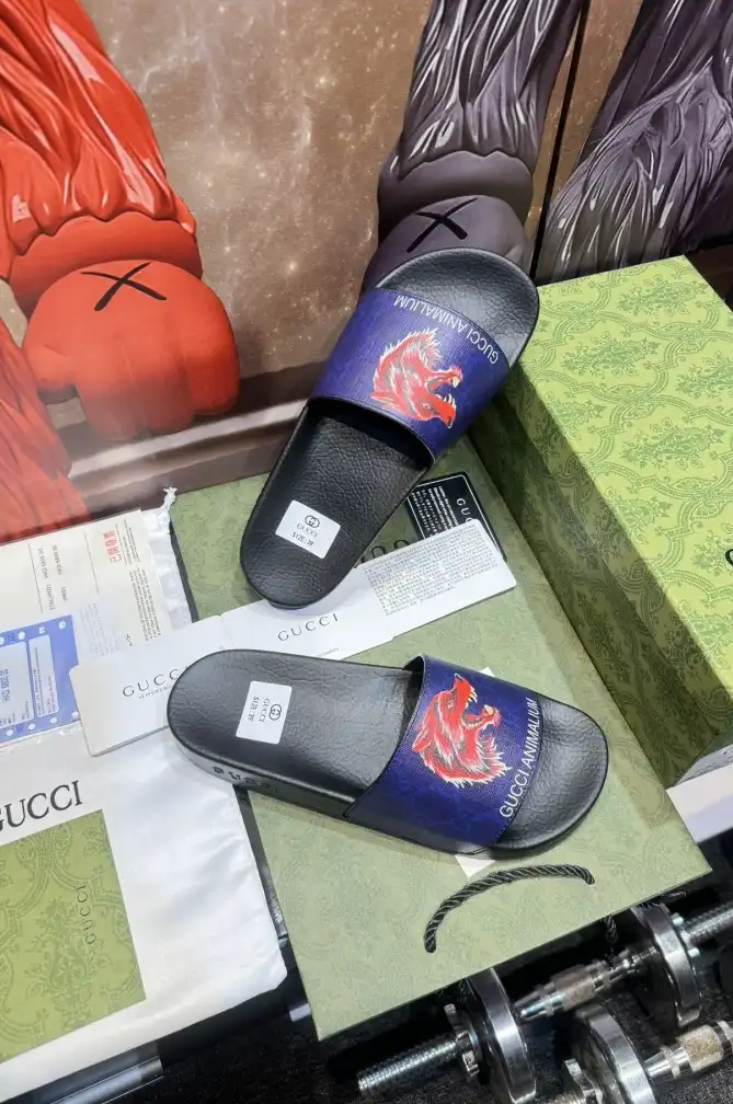 hype Gucci Slippers