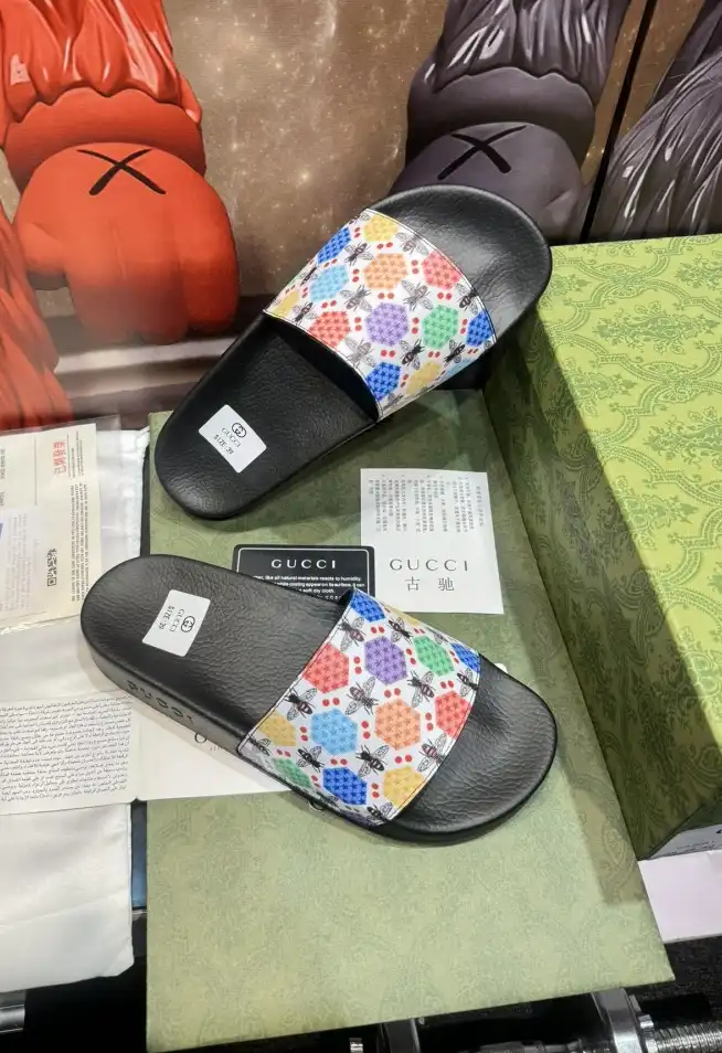 hype Gucci Slippers