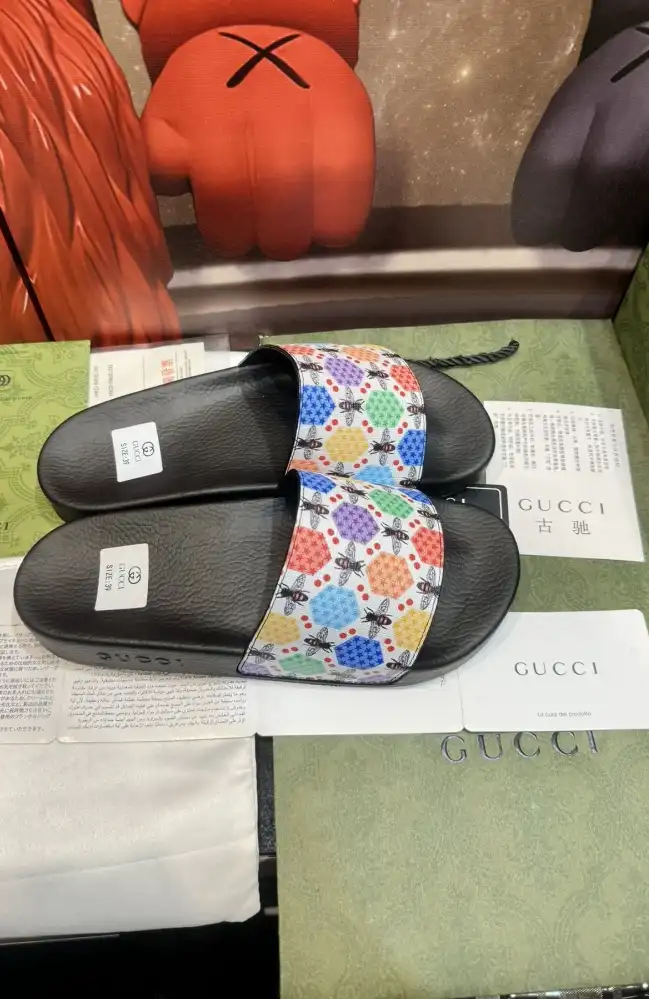 hype Gucci Slippers