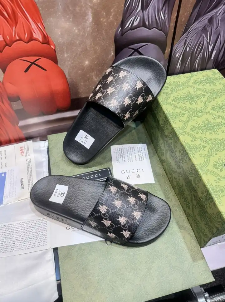 hype Gucci Slippers