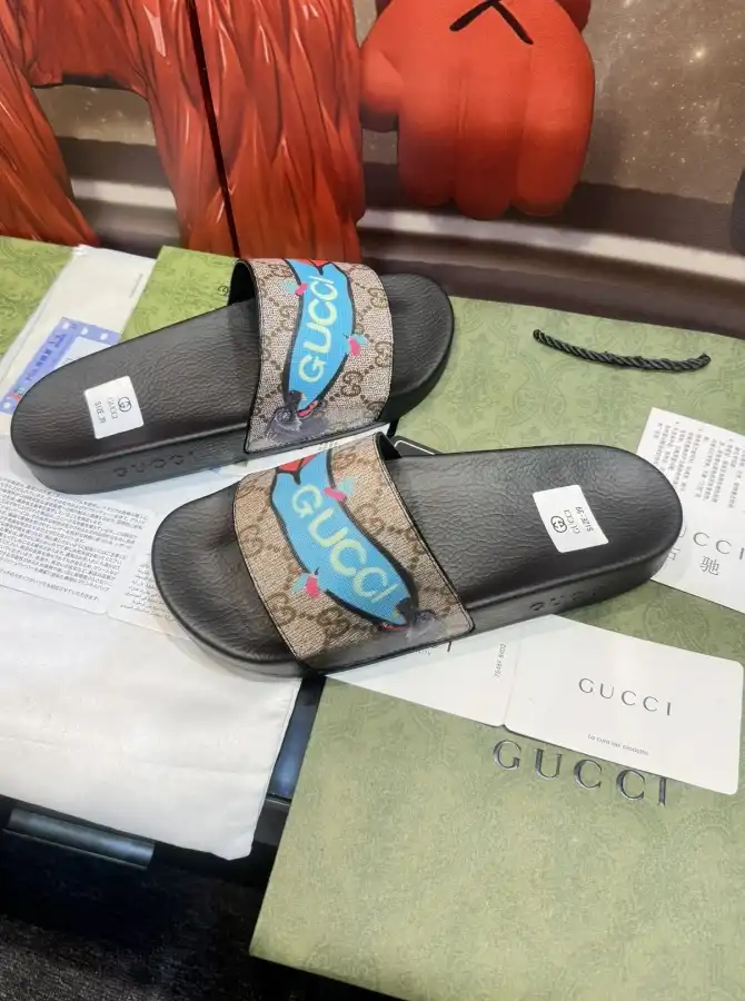 hype Gucci Slippers