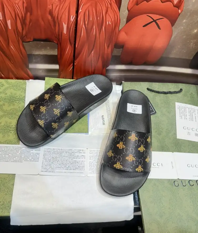 hype Gucci Slippers