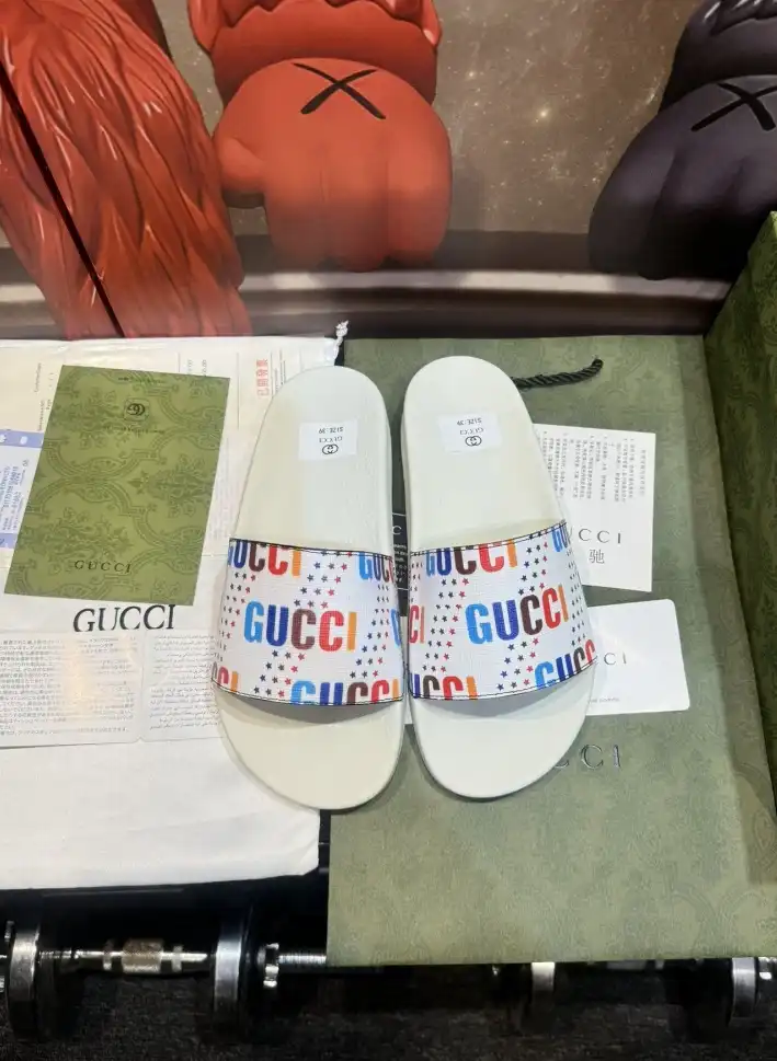 hype Gucci Slippers