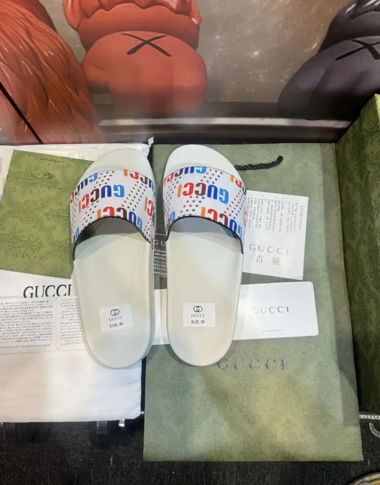 hype Gucci Slippers