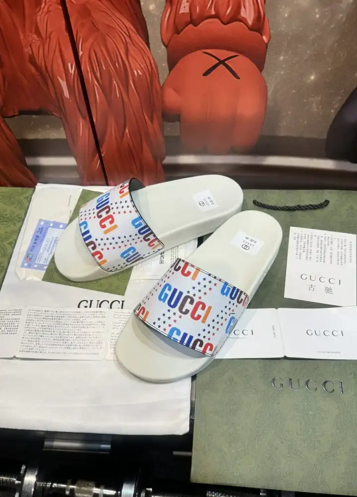 hype Gucci Slippers