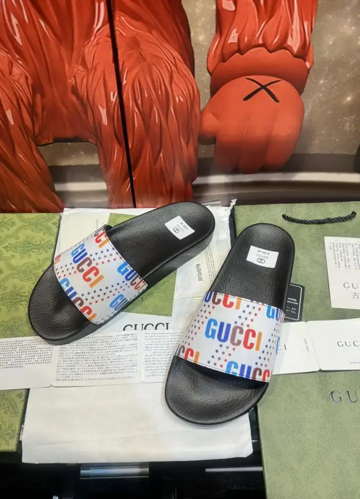 hype Gucci Slippers