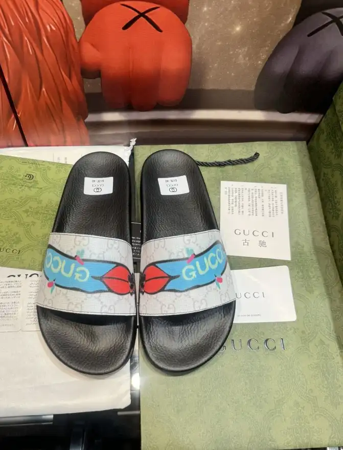 hype Gucci Slippers