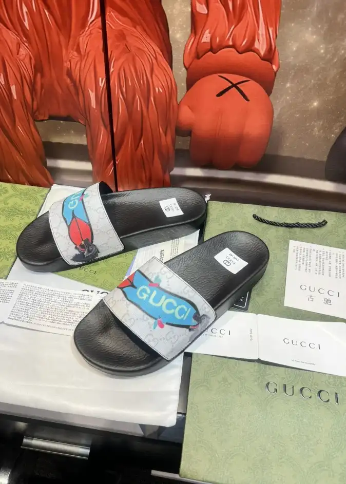 hype Gucci Slippers