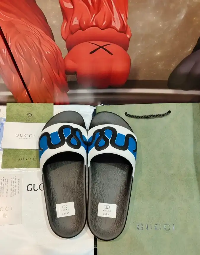 hype Gucci Slippers