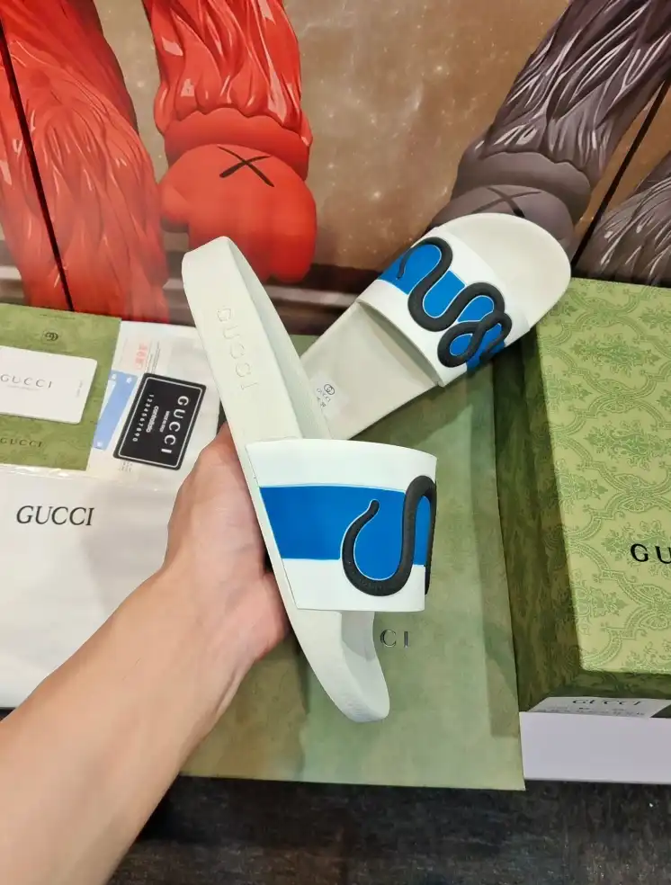 hype Gucci Slippers