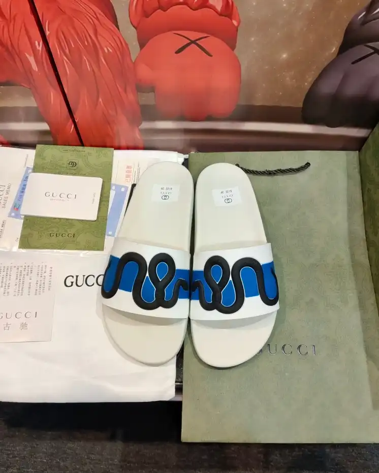 hype Gucci Slippers