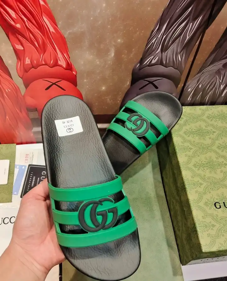 hype Gucci Slippers