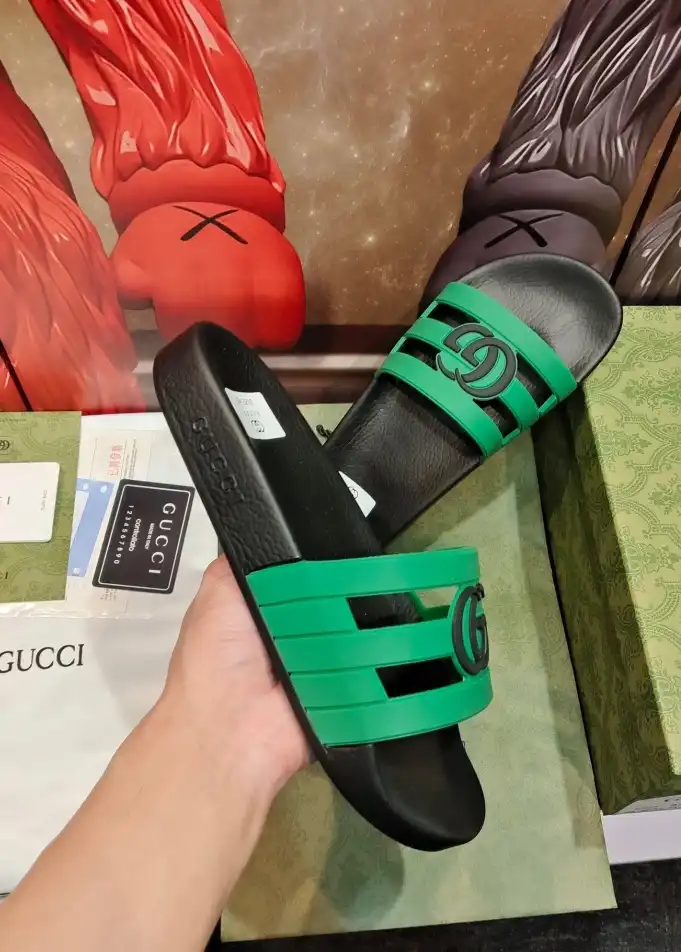 hype Gucci Slippers