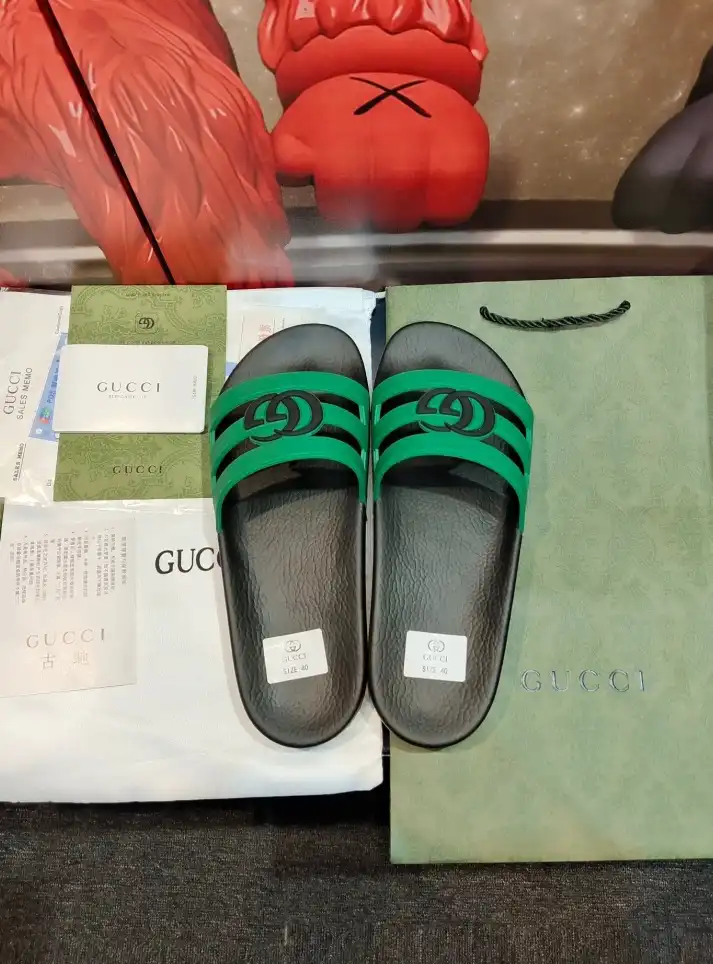 hype Gucci Slippers