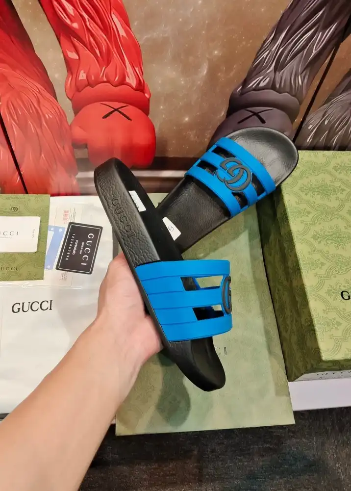 hype Gucci Slippers