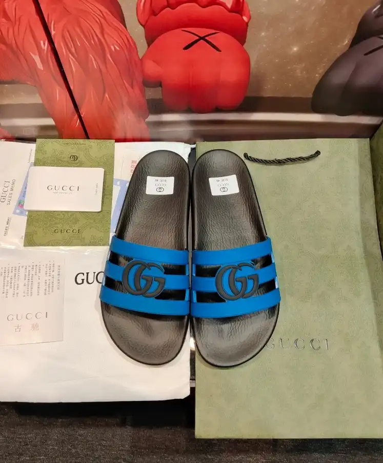 hype Gucci Slippers