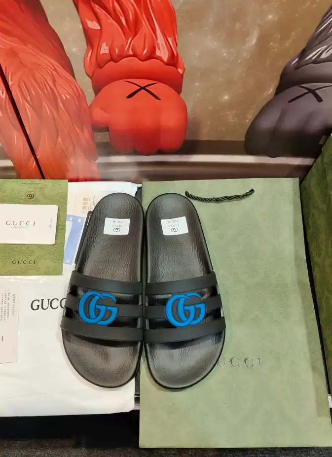 hype Gucci Slippers