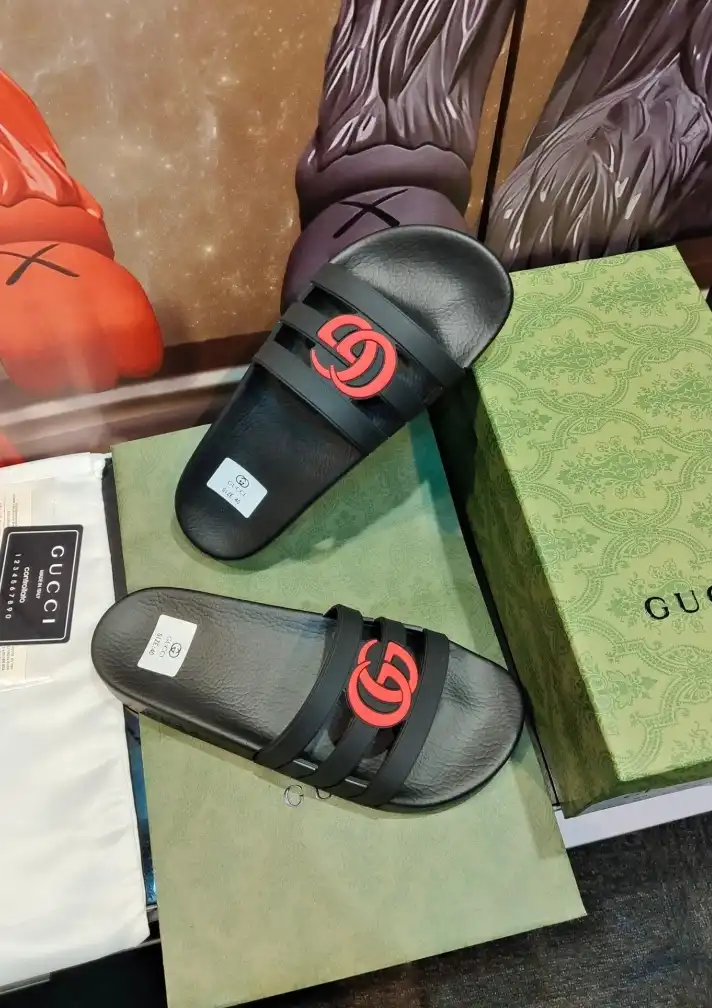 hype Gucci Slippers