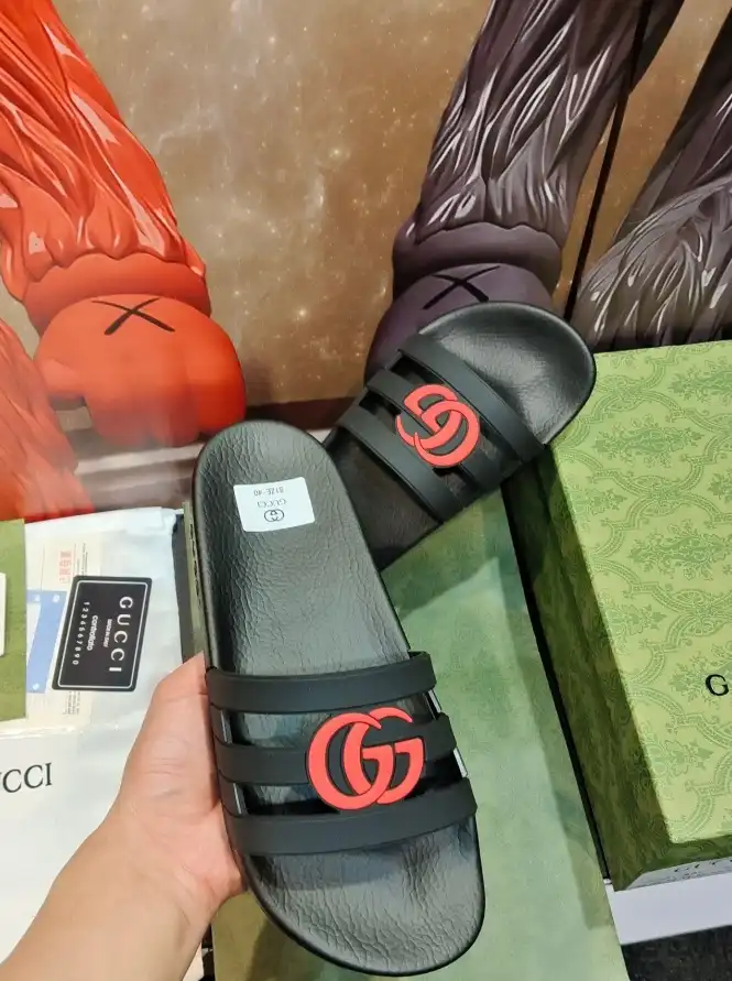 hype Gucci Slippers